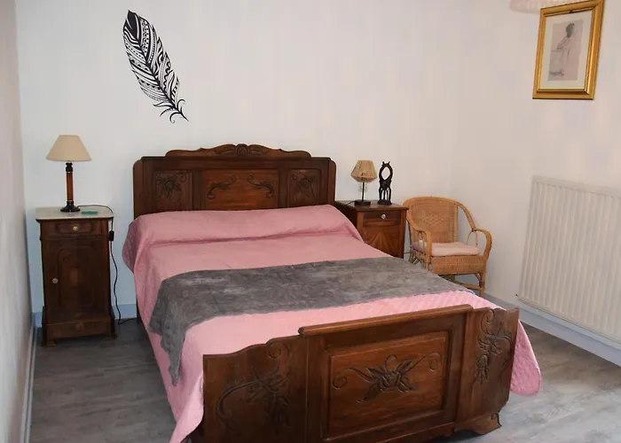 Maison Charismatique à Saint-germier Avec Jardin Clôturé. Сasa de vacaciones